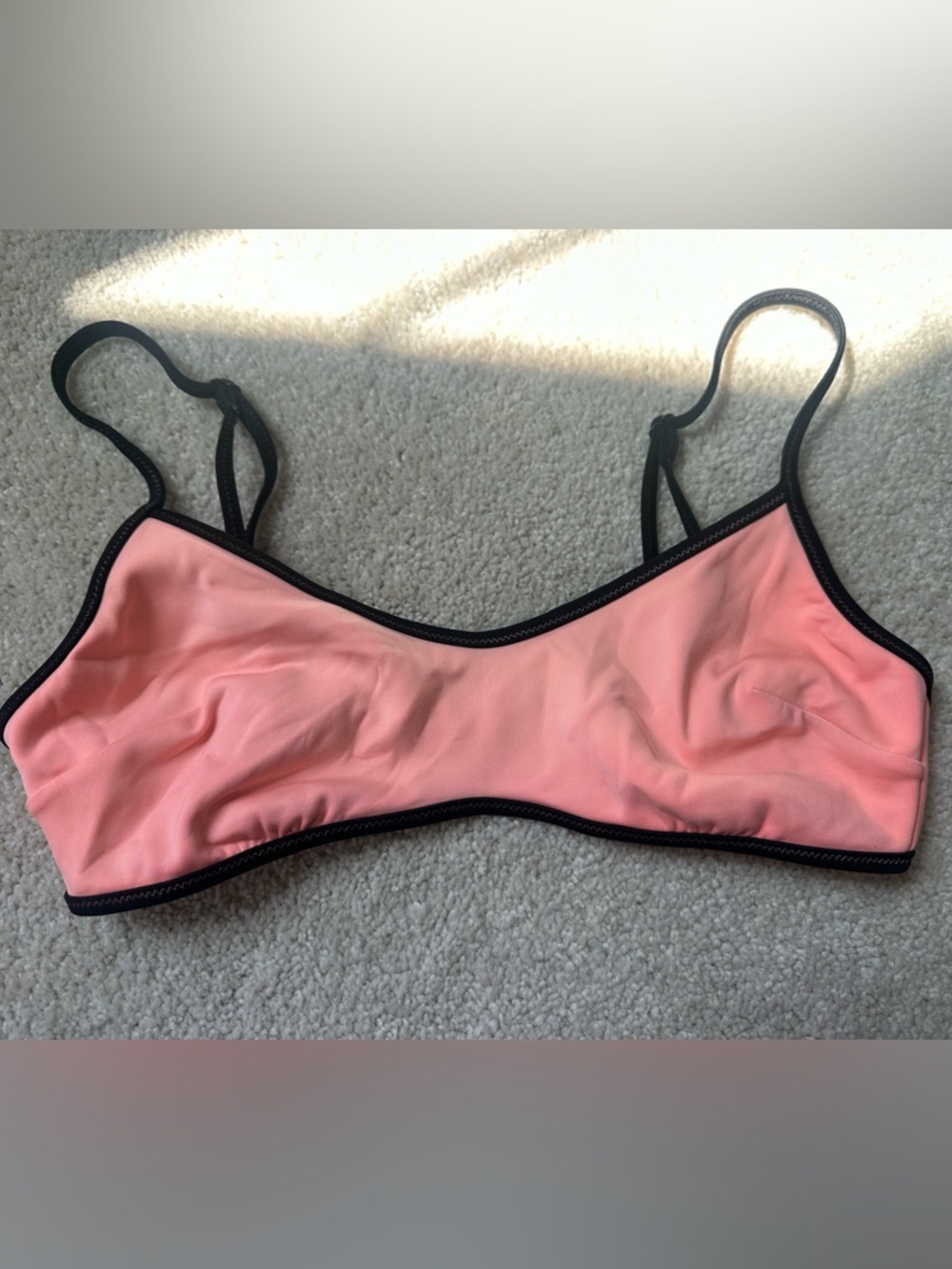 Victoria’s Secret Coral Bikini Top Bralette Adjustabke Straps Swimwear Size M